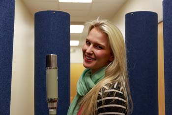 Amanda Ply Demoing the Quick Sound Field